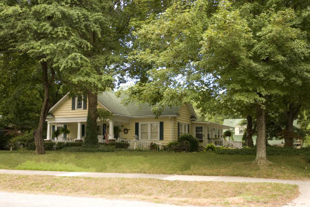 659-s-peachtree-choice-1.jpg